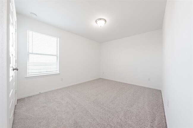 Building Photo - 5731 Tabula Rasa Dr