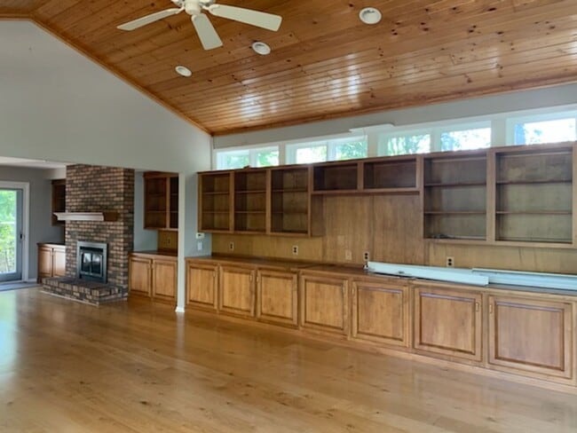 Building Photo - Beautiful 3 Bedroom Home in Middleton