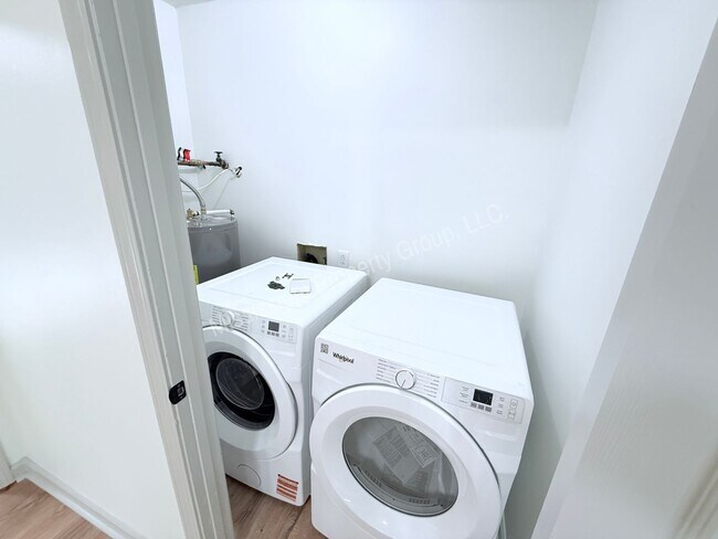 Building Photo - 3BR/2BA For Rent