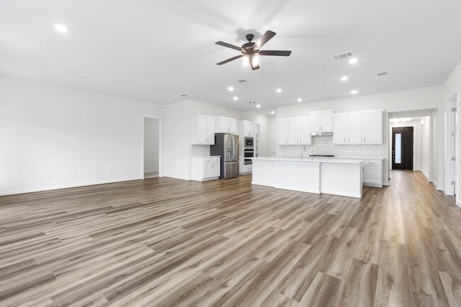 Building Photo - 150 Samuel Blair Pass