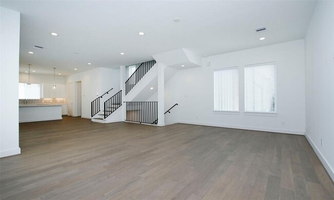 Building Photo - 2621 Jackson St