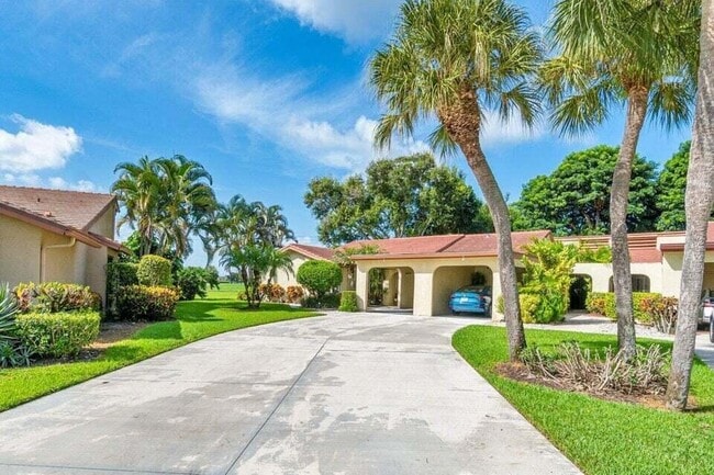 Building Photo - 5944 Forest Grove Dr