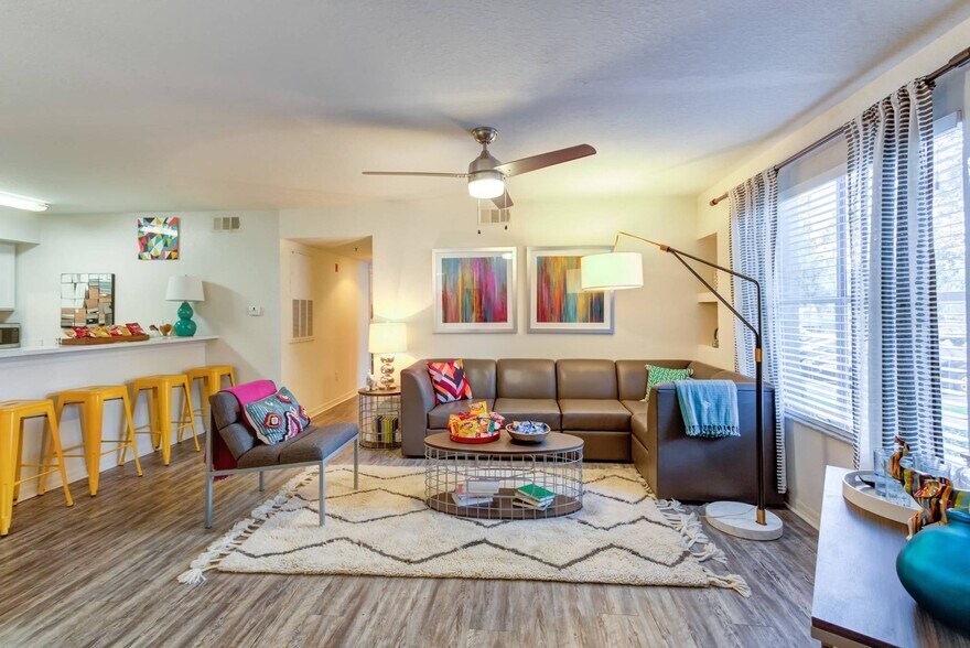 Mercury 3100 3100 Alafaya Club Dr Orlando FL 32817 Apartment Finder