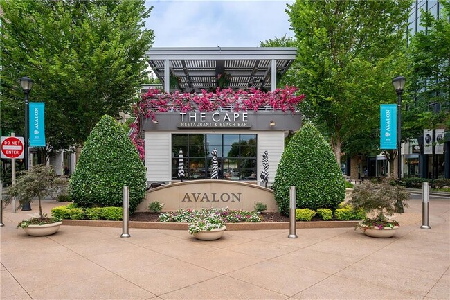 Building Photo - 345 Meadow Dr