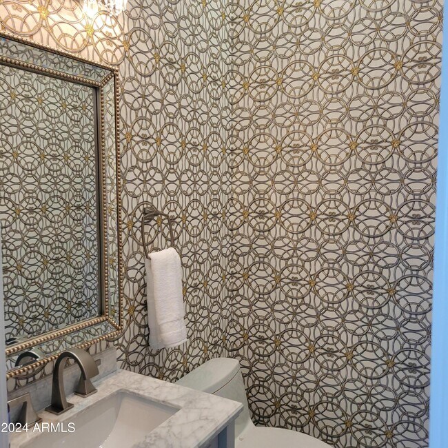 Building Photo - 13613 N 76th St