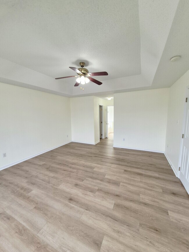 Building Photo - 7221 Oakmere Ct