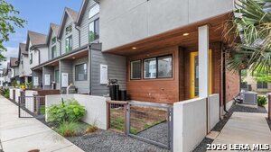 Building Photo - 102 Tendick St