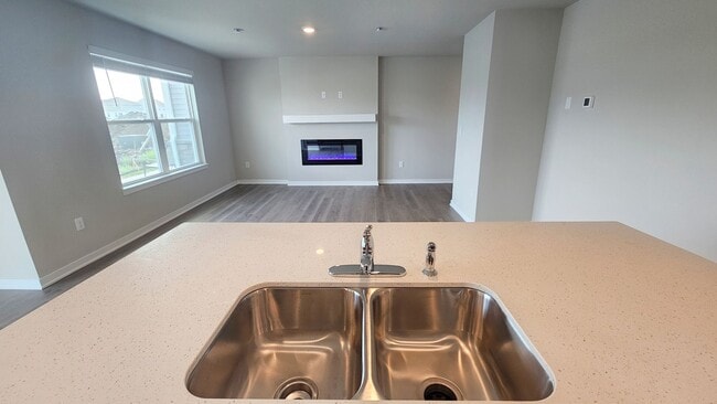 Building Photo - 2025 Build - 3 Bedroom, 2.5 Bathroom Townhouse in Prime Ankeny Location – Available Now