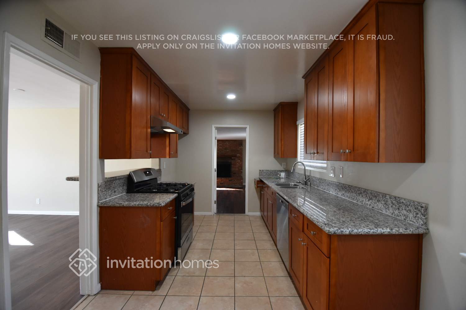 Building Photo - 16308 Bermuda St