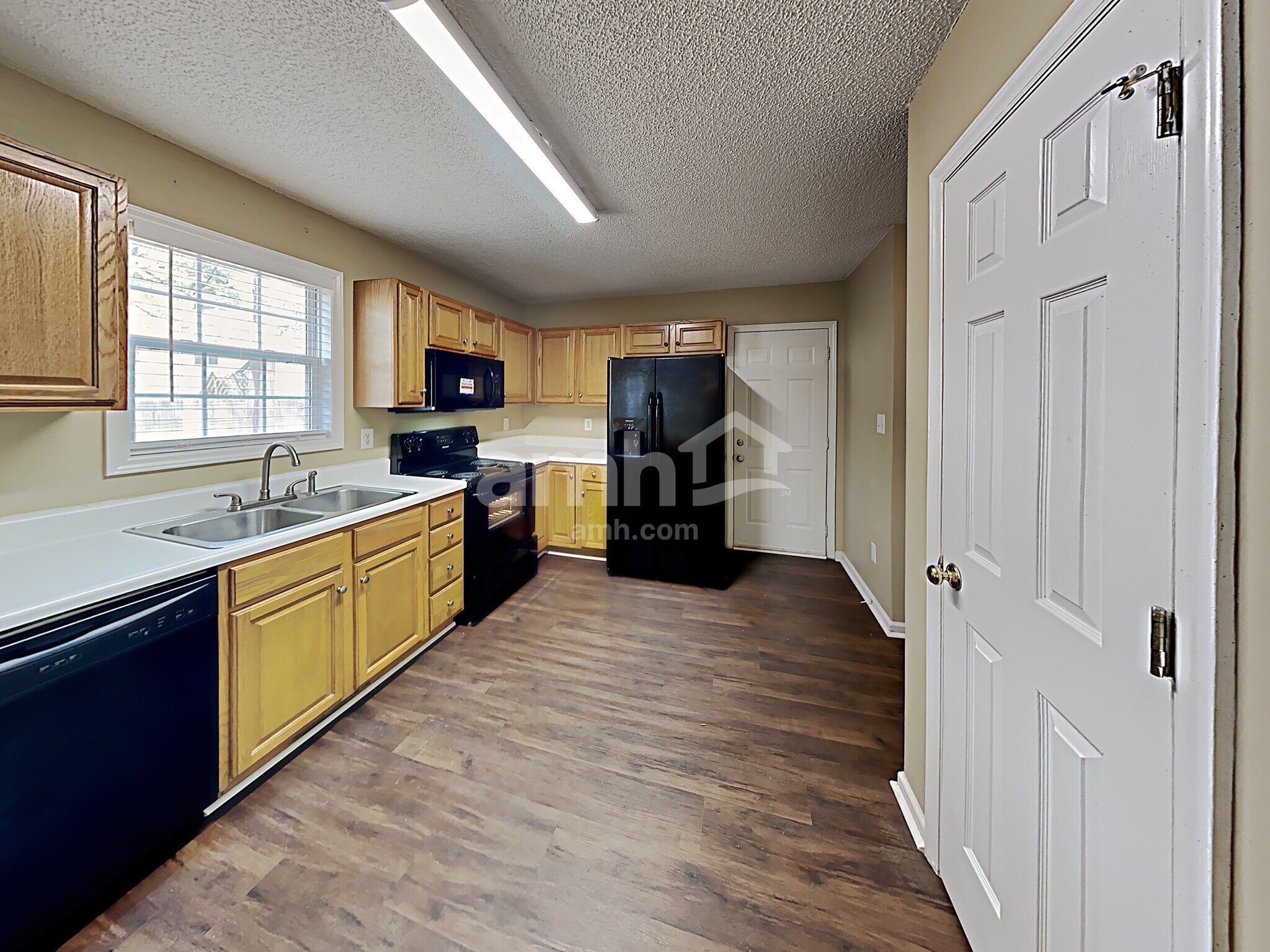 Building Photo - 1317 E Stonemason Dr