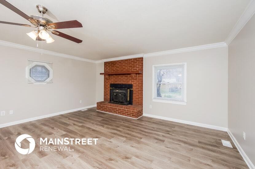 Building Photo - 9412 Titan Dr