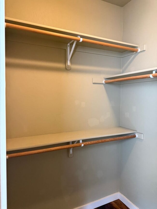 Building Photo - A Lovely Westside Single Family Home in the Desirable Valley West Subdivision