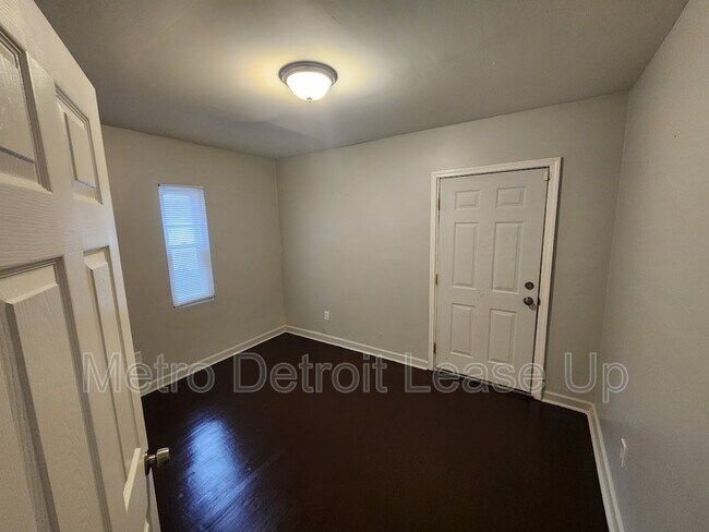 Building Photo - 10724 Whitehill St