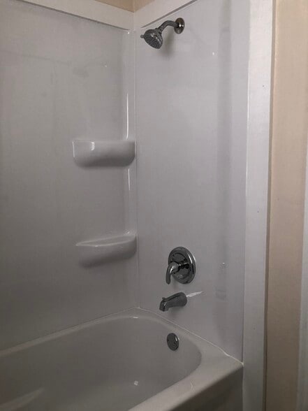 Building Photo - 46 Martinview Rd