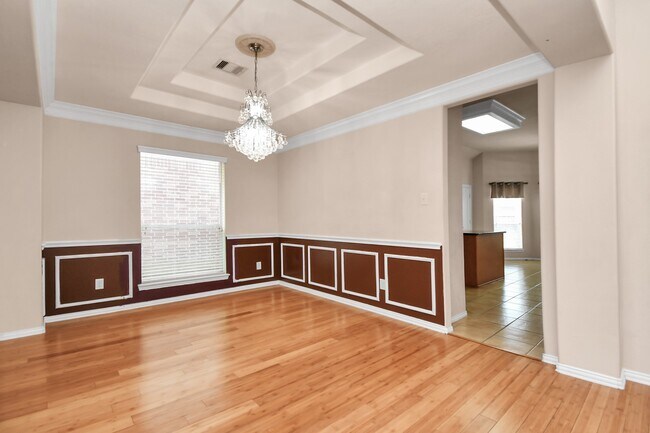 Building Photo - 5206 Laura Lee Ln