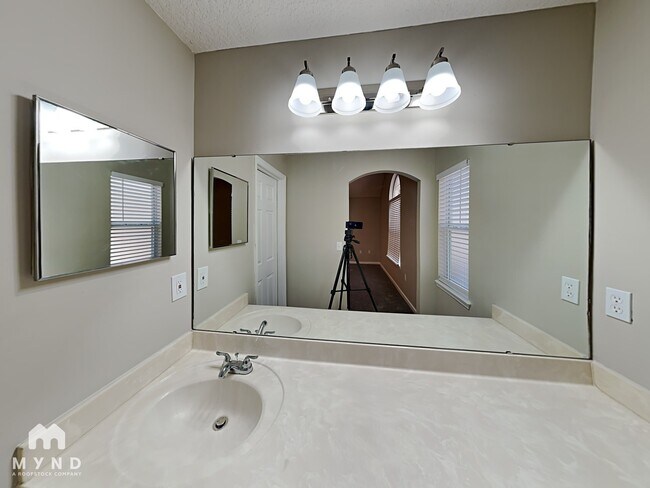 Building Photo - 6585 Morse Glen Ln