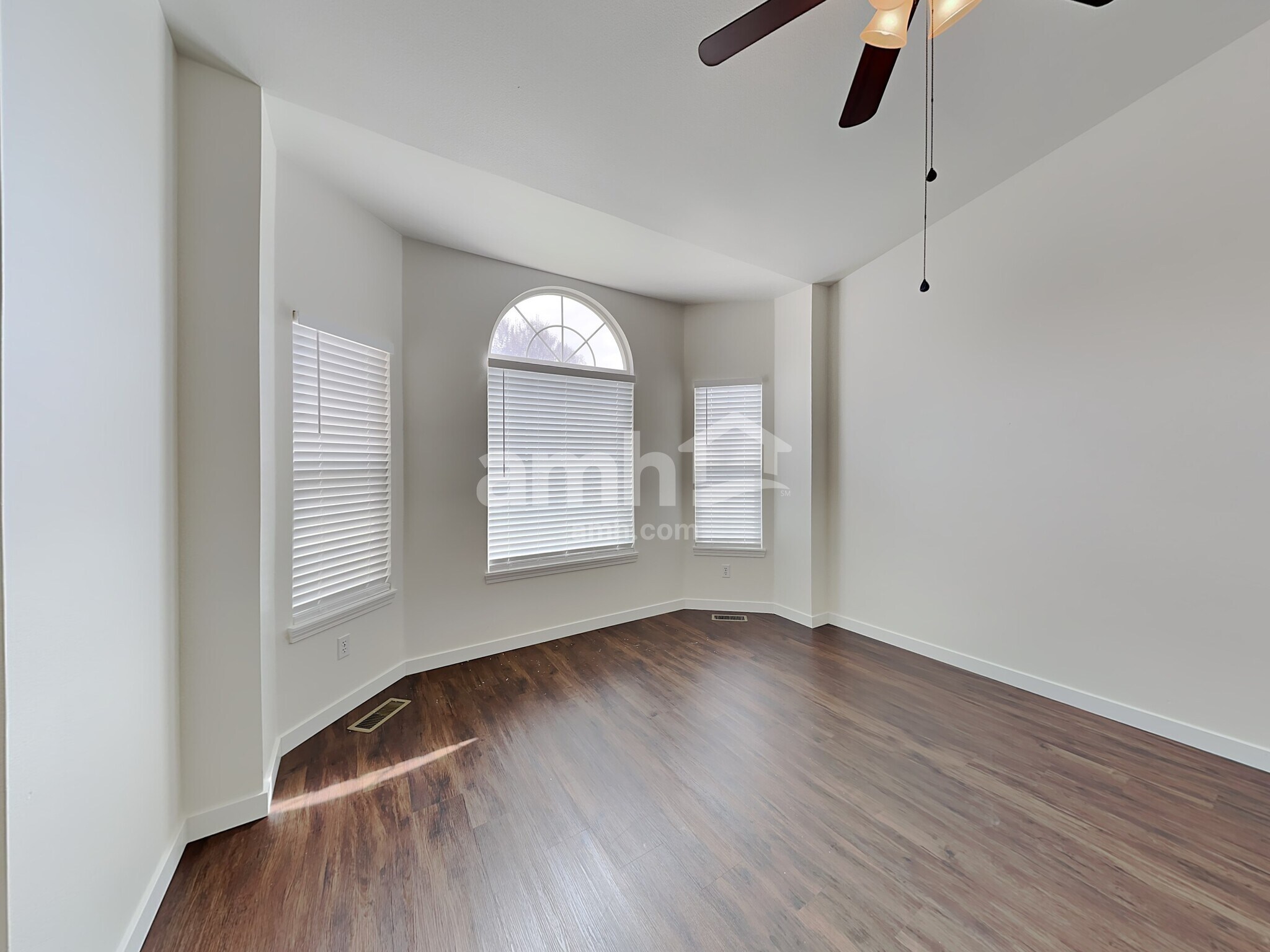 Building Photo - 7890 W Powell St