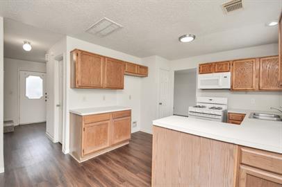 Building Photo - 17210 Colony Creek Dr