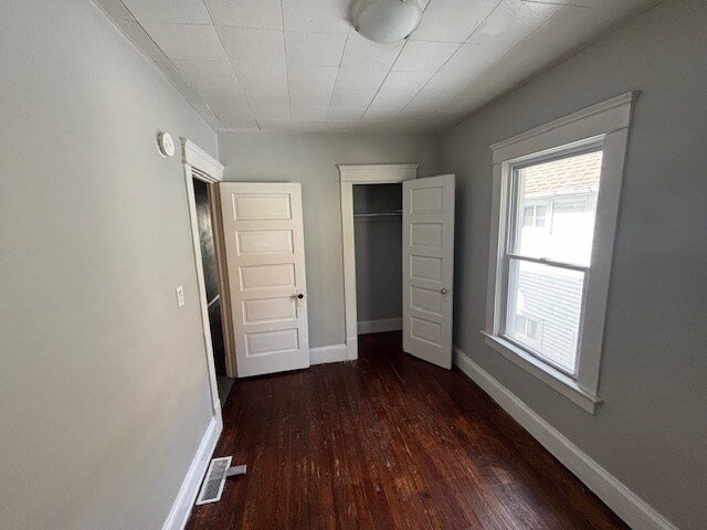 Building Photo - 1541 Hopkins Ave