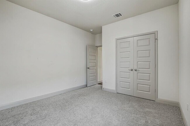 Building Photo - 18012 Stefano Dr