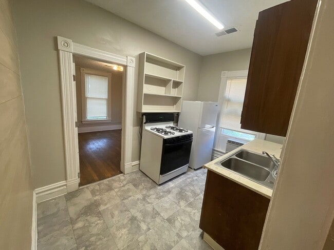 Building Photo - 318 N 17th St