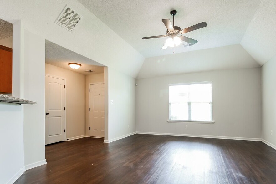 Building Photo - 9470 Eckley Pl