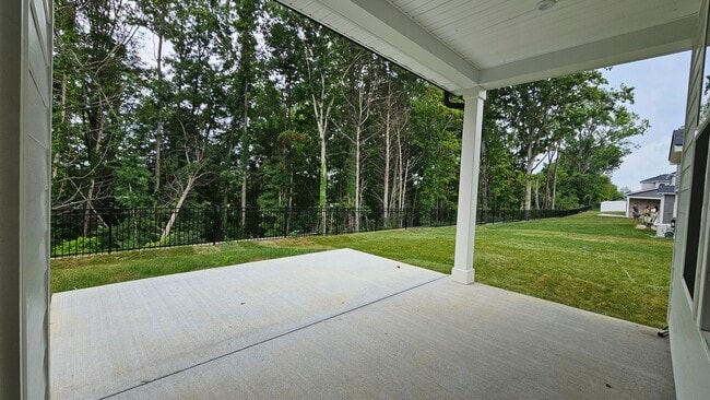 Building Photo - Spacious like new home in Hermitage FOR LEASE