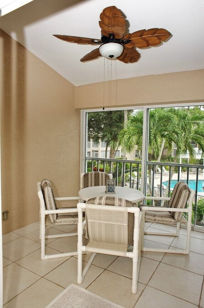 Building Photo - OFF-SEASON 2026 : 2 Bedroom 2 Bath Furnished Rental in Vanderbilt Lakes