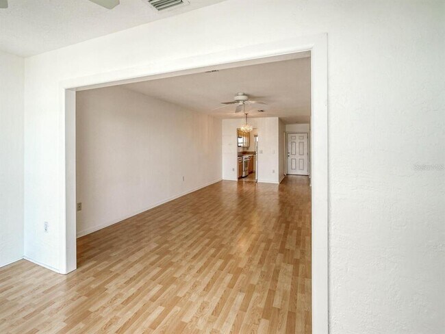 Building Photo - 4939 Floramar Terrace