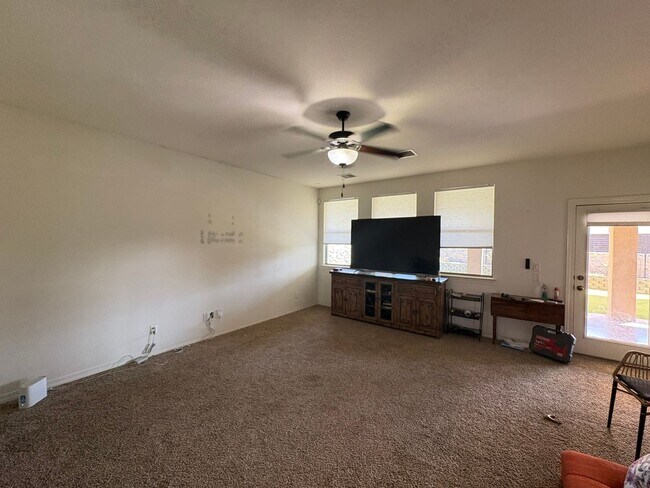 Building Photo - 12220 Branell Ln