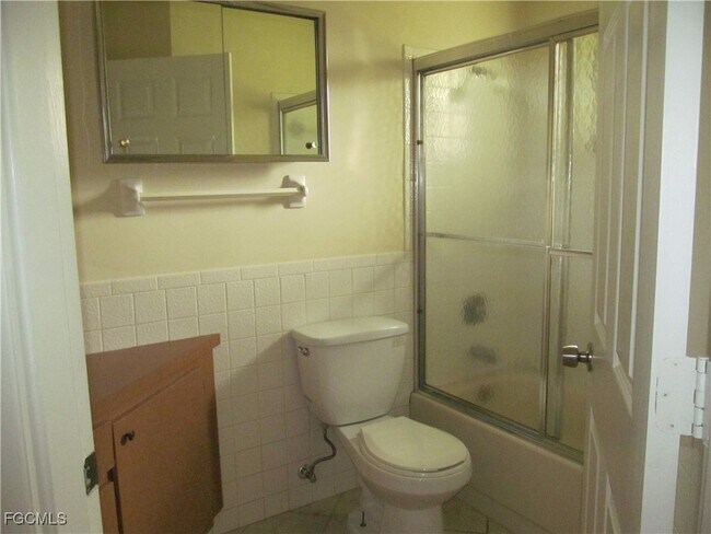 Building Photo - 1411 Caywood Cir S