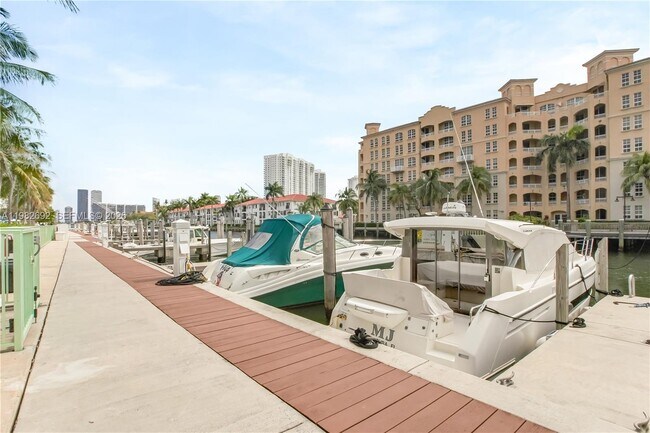 Building Photo - 2950 NE 188th St