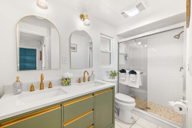 Building Photo - 108 Zamora St