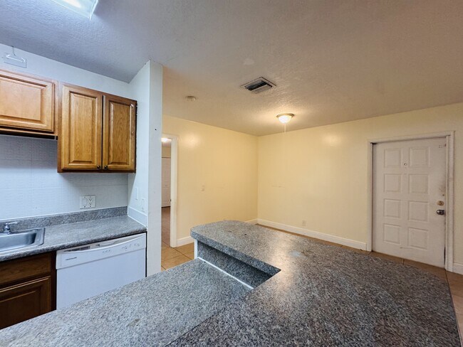 Building Photo - 7 Crossings Cir