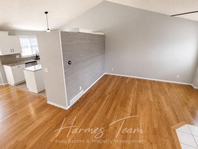 Building Photo - 4 Bed 4 Bath Home in School District 11