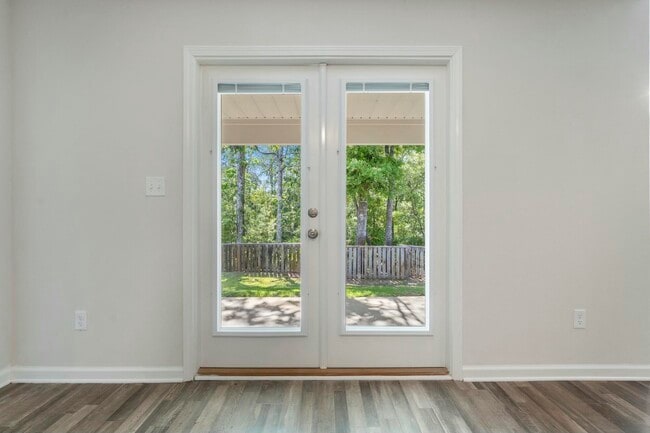Building Photo - 610 Riverwalk Cir