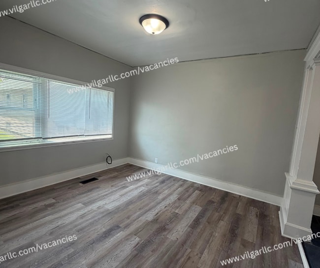 Building Photo - 1007 Becker St
