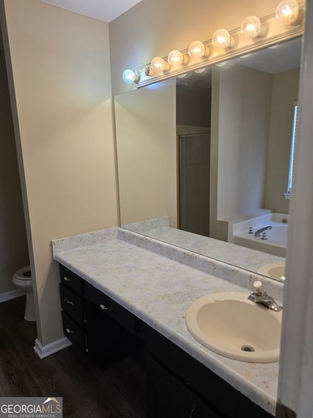 Building Photo - 100 Mountain Way