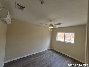 Building Photo - 4018 Sunrise Cove Dr