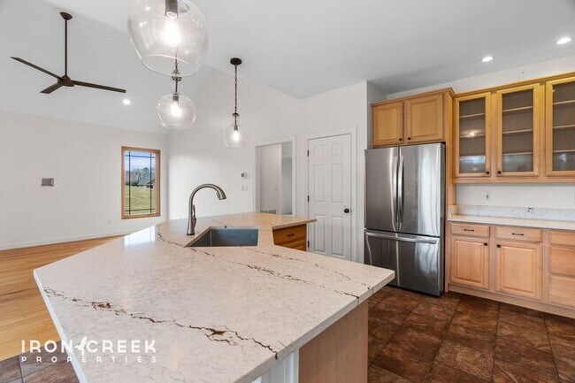 Building Photo - 15 Carl Roberts Rd