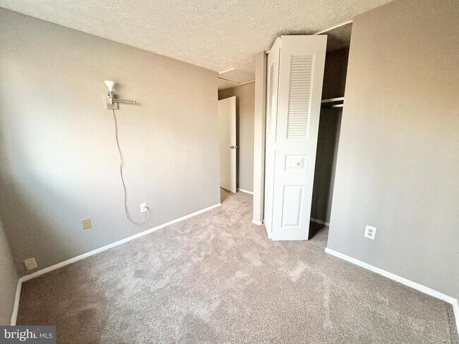 Building Photo - 8263 Burning Forest Ct