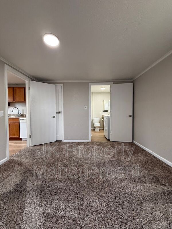 Building Photo - 1716 6th St NW