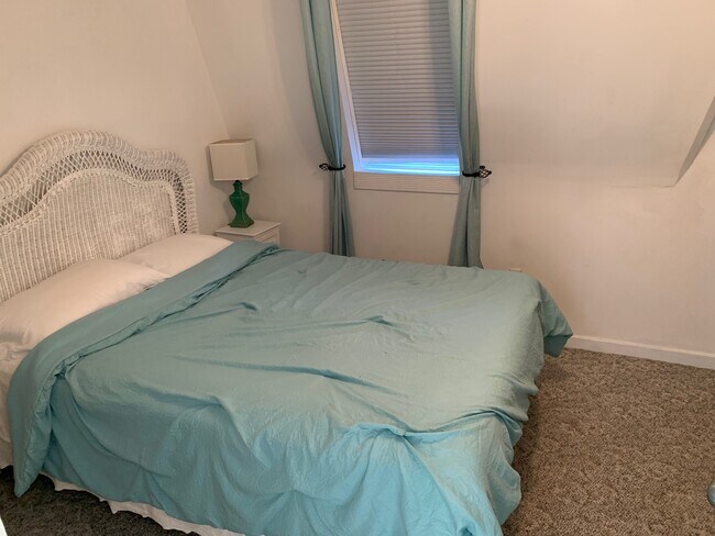 Building Photo - 45 Ayrault St