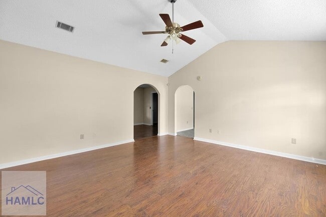 Building Photo - 934 Poppleton Dr