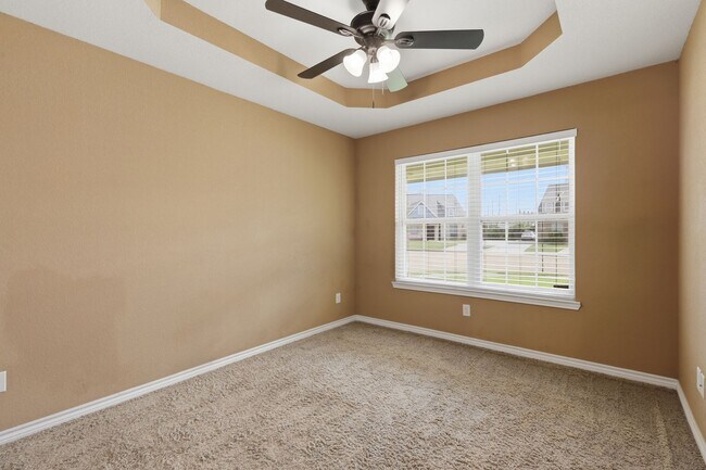 Building Photo - 2484 Horse Shoe Dr