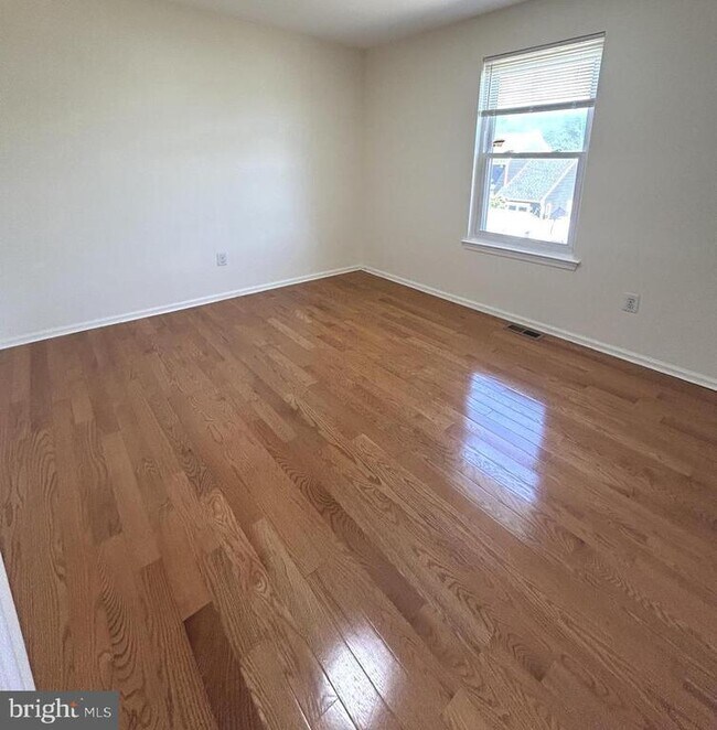 Building Photo - 1321 Butterfield Ln