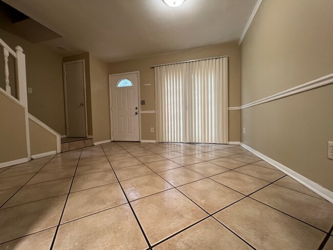 Building Photo - 6420 Parton Ct