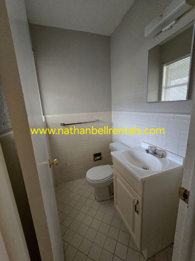 Building Photo - 2485 Cypress Dr