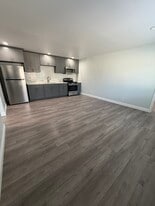 Building Photo - 1303 W 109th Pl