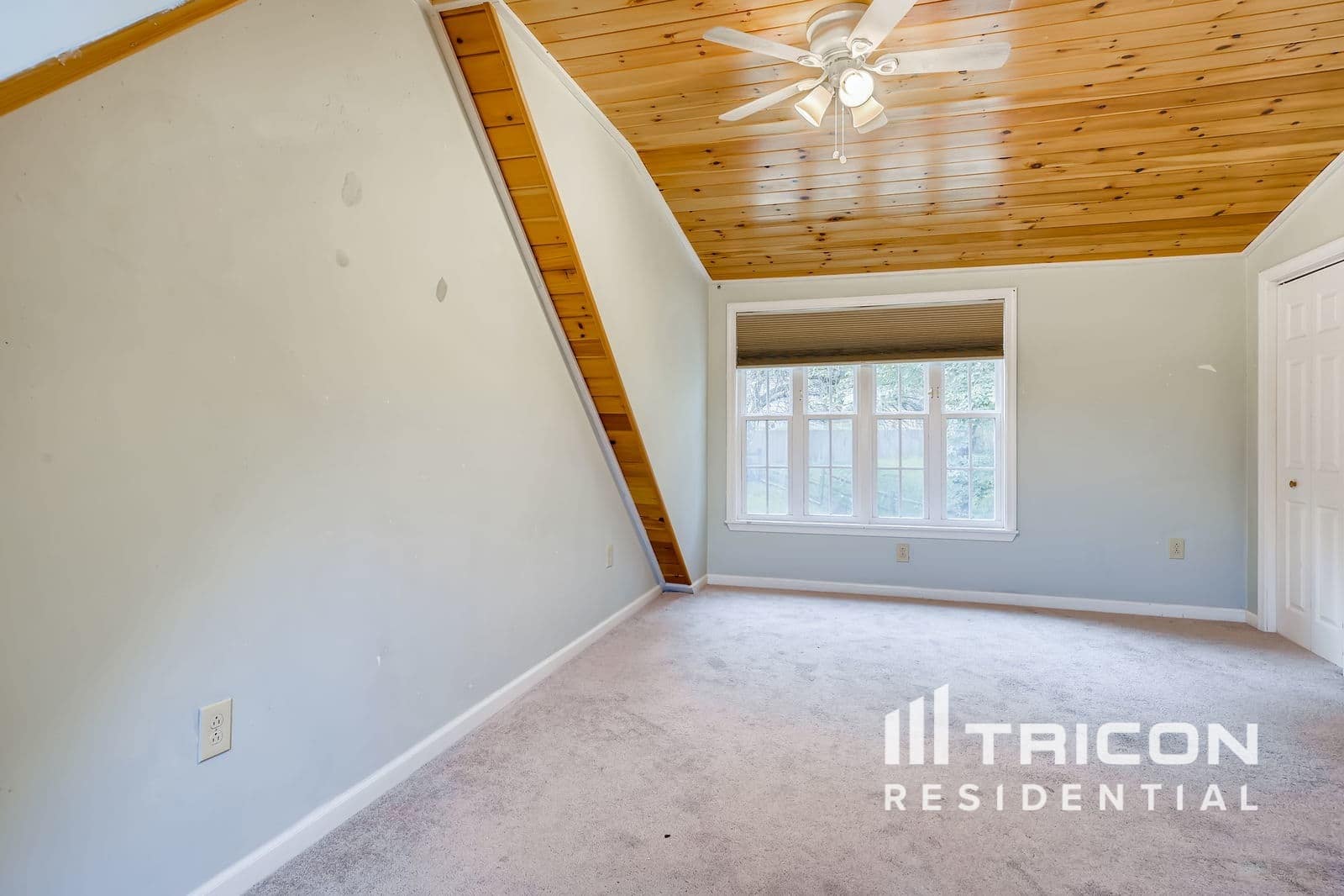 Building Photo - 10803 Glade Ct